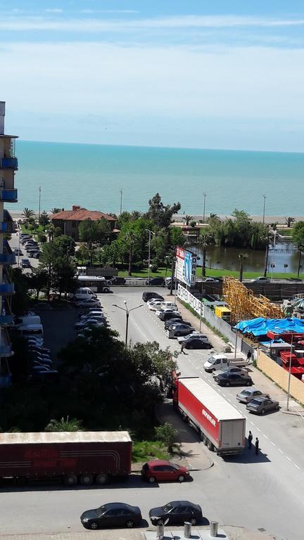 דירות Big Flat In באטומי מראה חיצוני תמונה